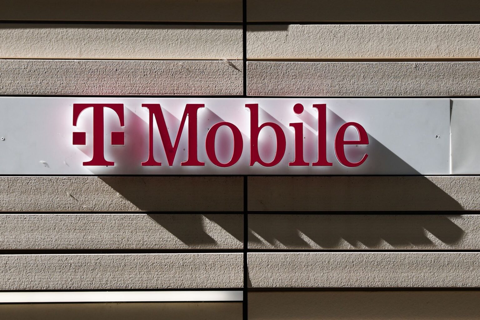 Is T Mobile Eyeing To Take Over Uscellular For Strategic Expansion