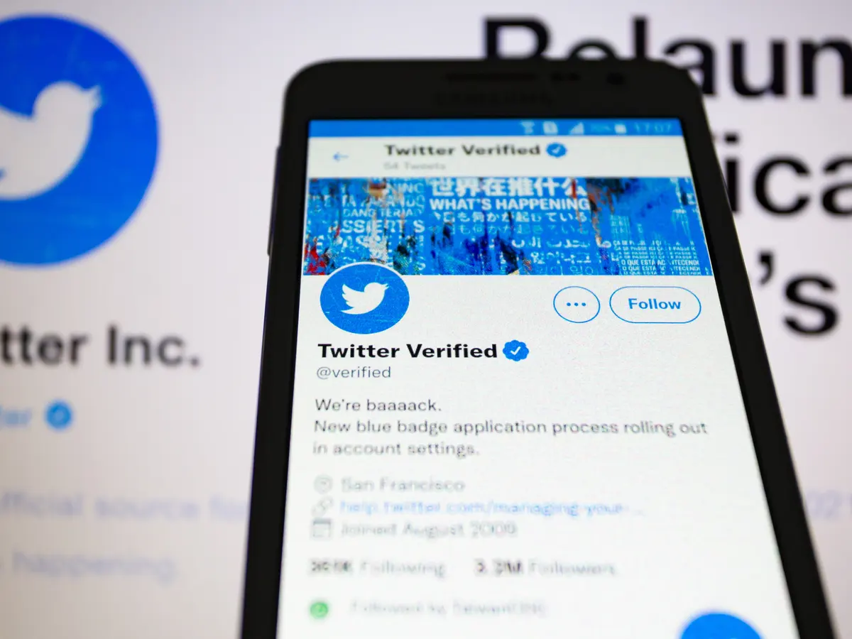 Social Media Shock How High-Risk Profiles Get the Coveted Blue Checkmark-