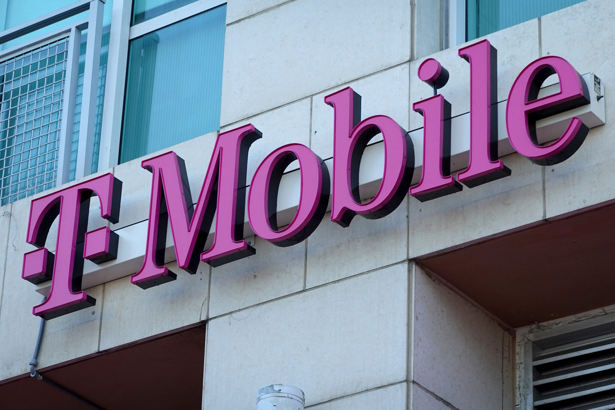 TMobile Price Hike on the Cards, Millions of Customers Might Get