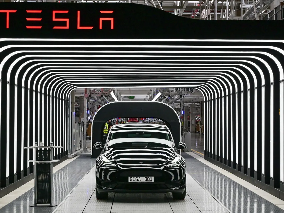 Tesla’s Labor Clash and EV Market Turbulence in Sweden