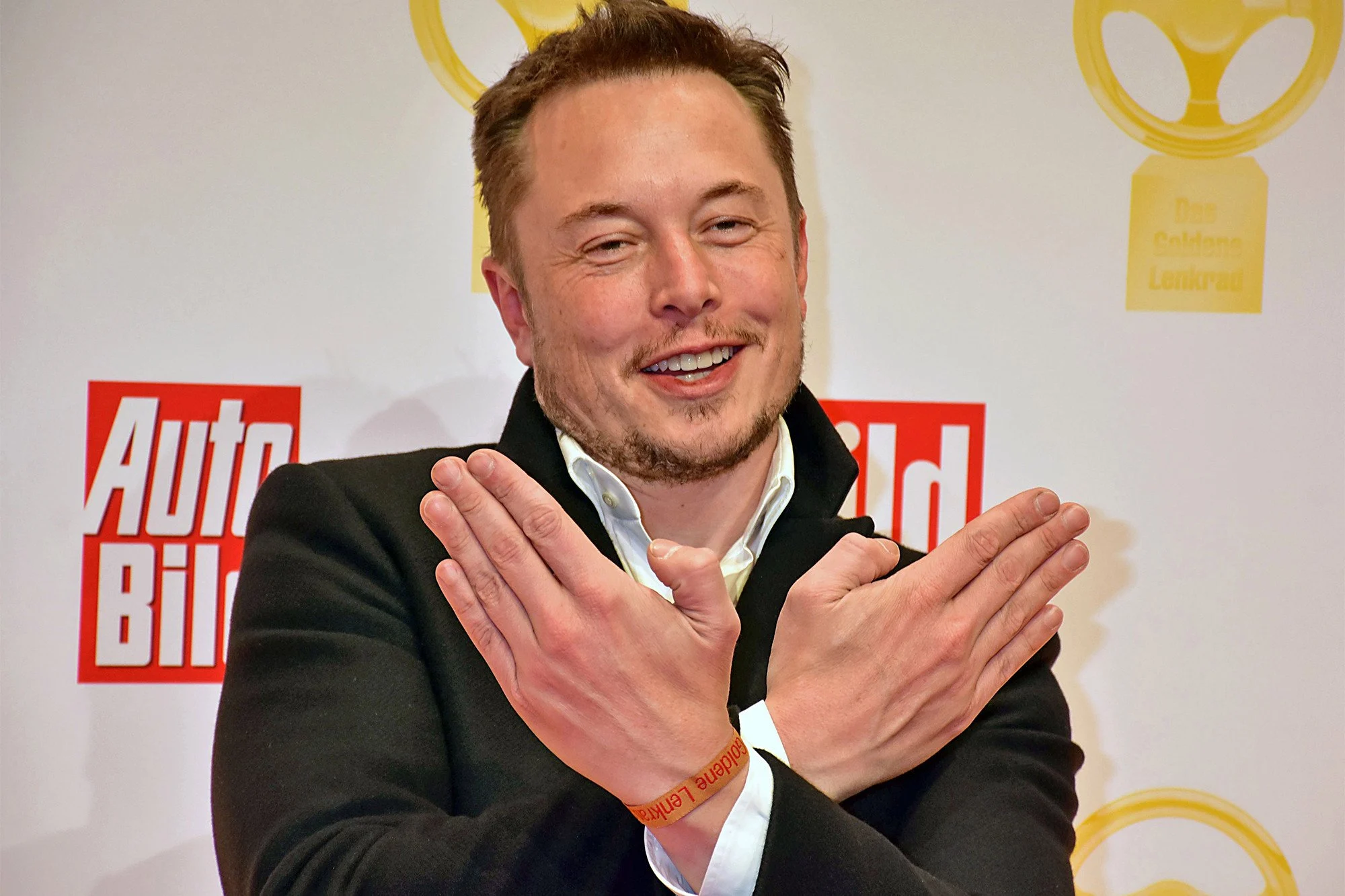 Elon Musk's Teen Adventures: How Early Gambling Wins Shaped the Tech Titan's Risk-Taking Legacy