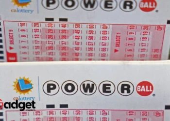 Biggest Powerball Prize Yet $935 Million Dream Draws Near as Nation Waits