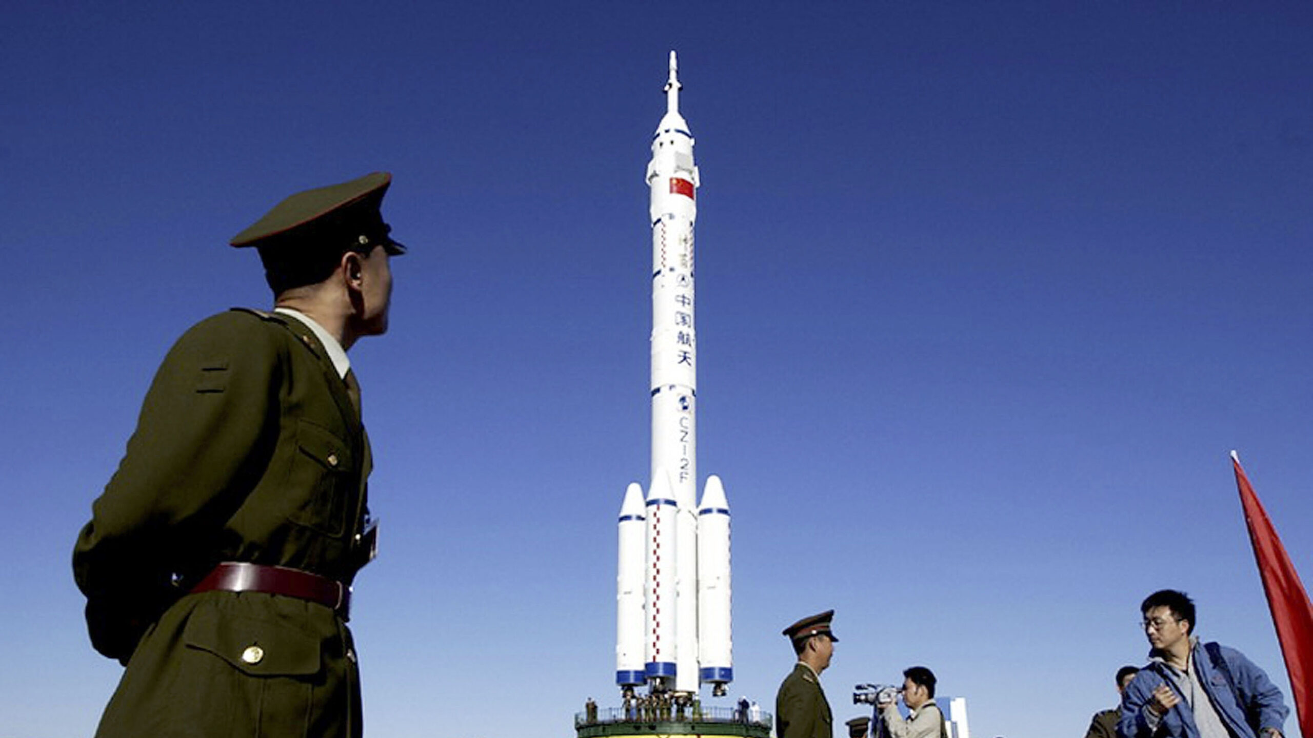 Space Showdown: How the US and China are Racing for the Stars and What It Means for Us