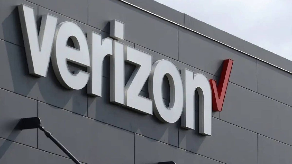Verizon’s New Internet Plan Offers Free Nintendo Switch or Chromebook