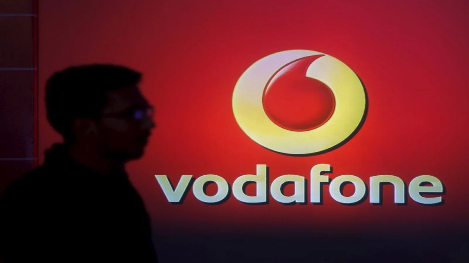 Vodafone To Lay Off 2000 Employees To Save €400 Million in 2024