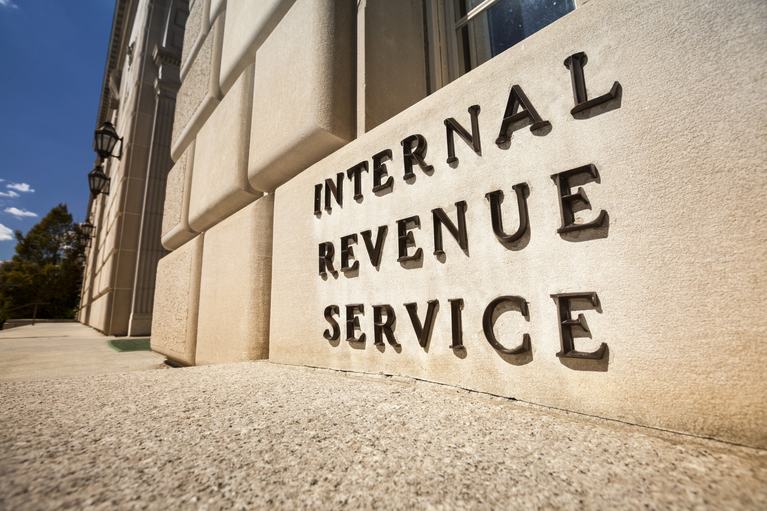 How to Stop Tax Season Surprises: A Simple Guide to Using the IRS Withholding Tool