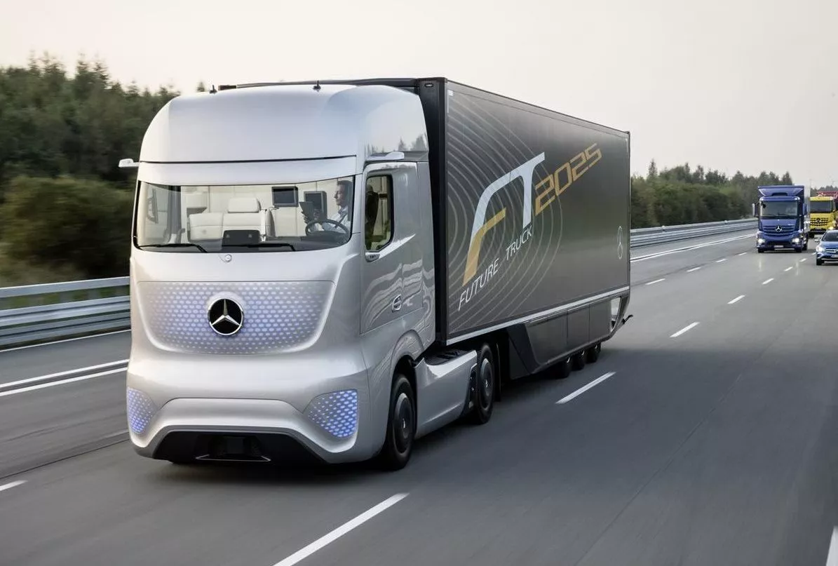 The Future Hits the Road: How Driverless Trucks Are Changing U.S. Highways and What It Means for Us