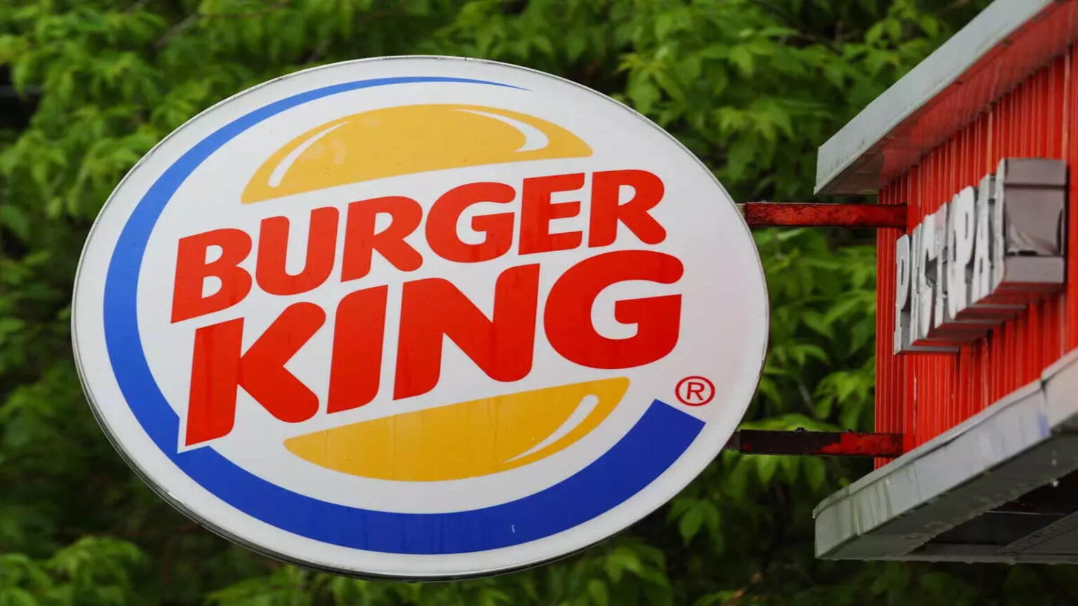 Burger King Imposes Unusual Employee Policies That May Turn Heads ...