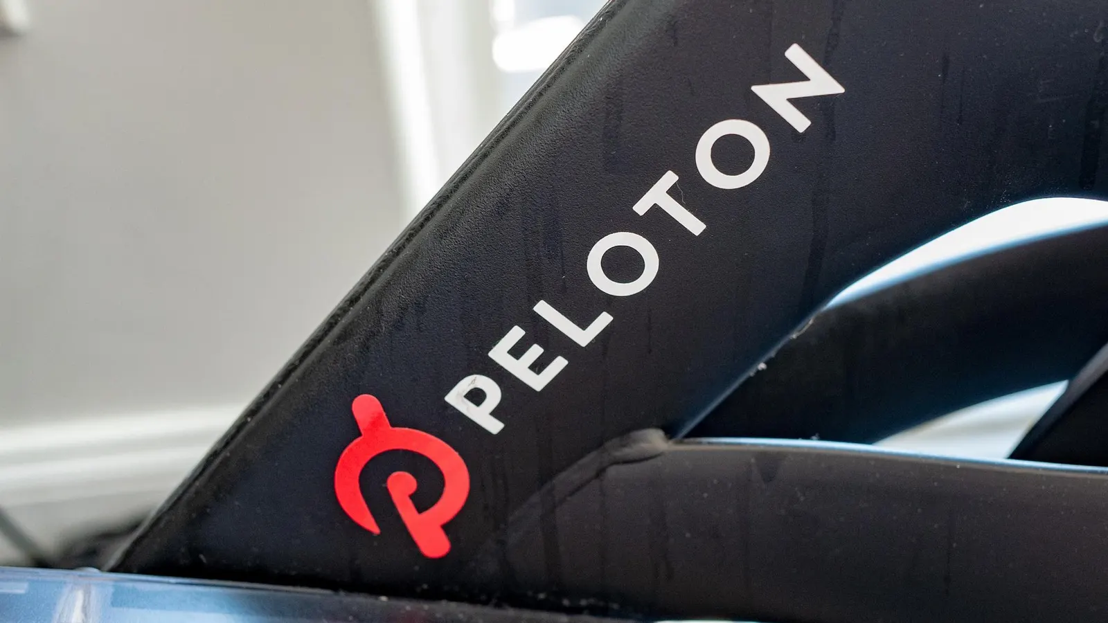 Big Changes at Peloton CEO Barry McCarthy Steps Down and 15% Staff Cut in Major Company Shake-Up