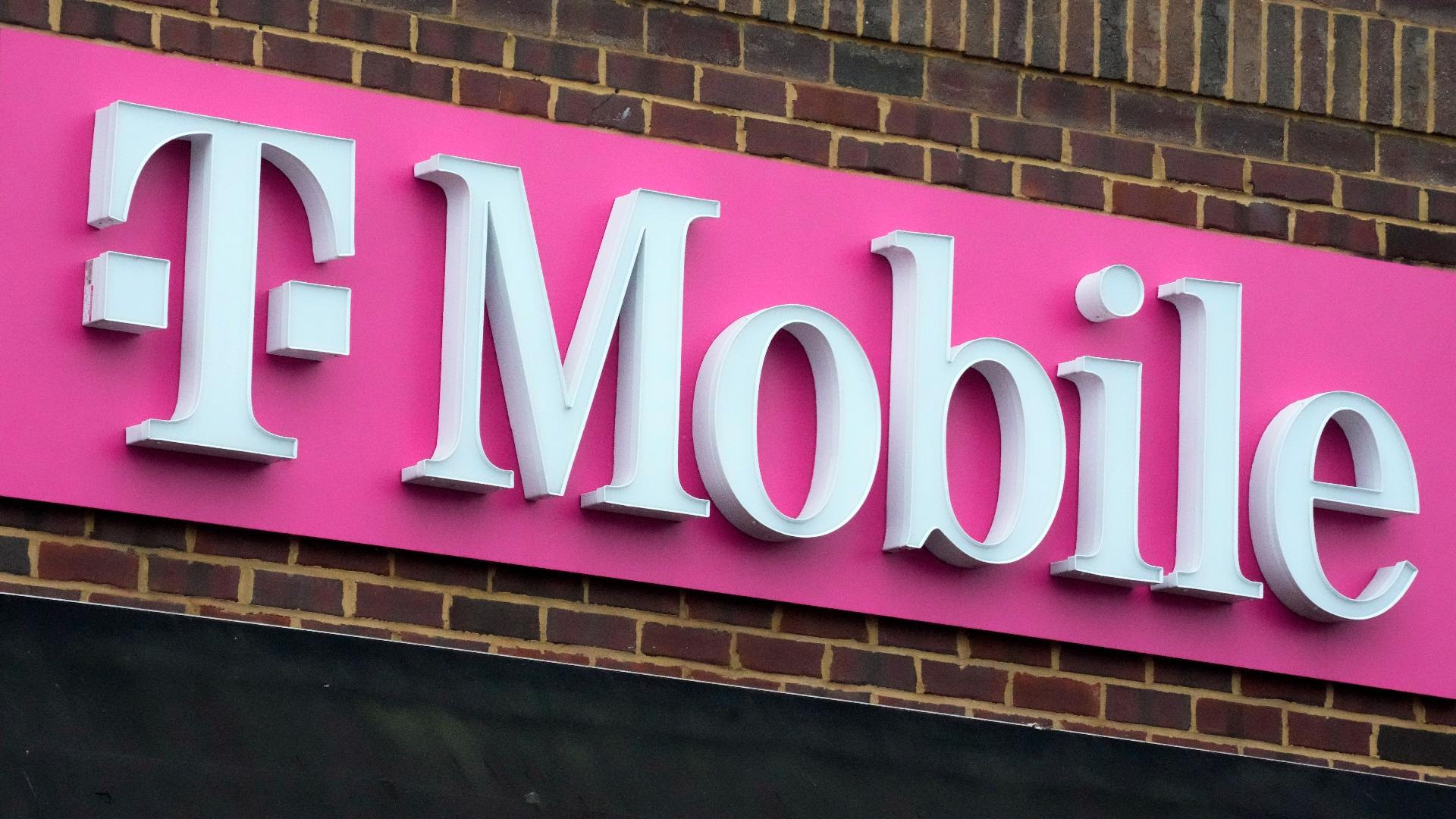 Big News in Tech T-Mobile Buys U.S. Cellular for $4.4 Billion, Promising Better Coverage and More Stores--