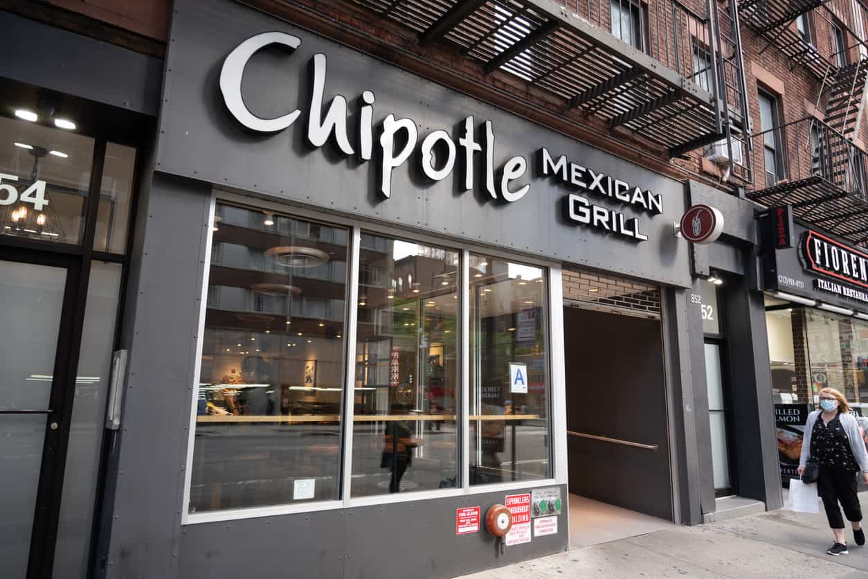 Chipotle Is Donating More Than $1 Million Worth of Burritos to Healthcare Professionals