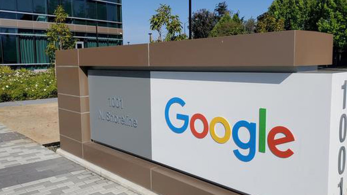 Former Google Employee Reveals Top Signs Your Job Might Be at Risk--