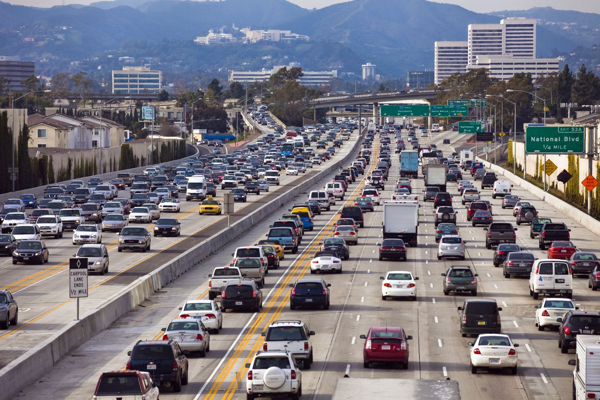 Heads Up, Drivers! California's Latest Law Introduces Speed Alerts in Cars to Boost Road Safety
