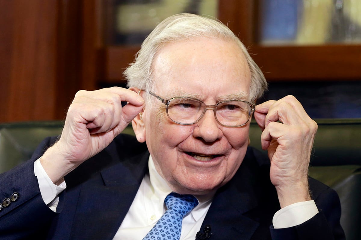 How Warren Buffett Beats Inflation: Simple Tips to Grow Your Skills and Wealth