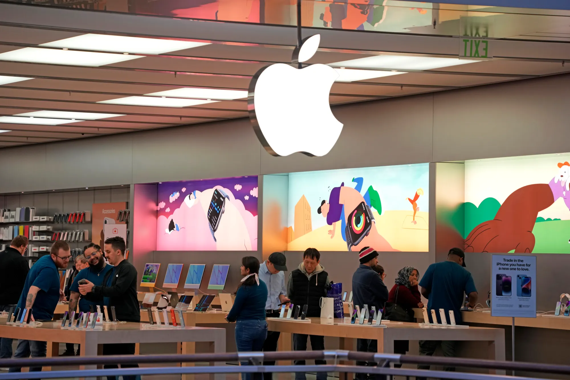 Maryland Apple Store Employees Vote to Strike: Key Issues and What's Next for Workers