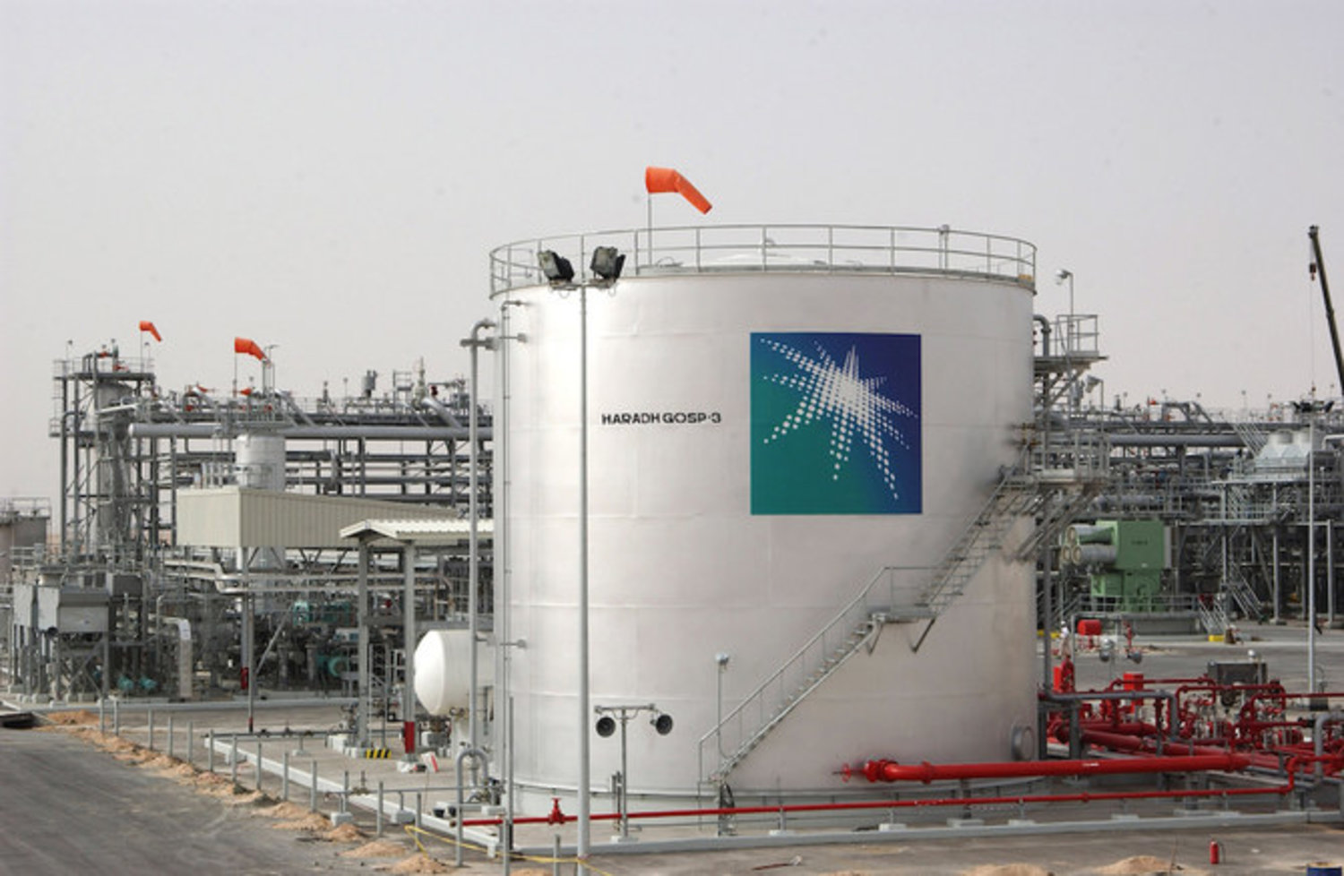 Saudi Arabia's Economic Strategies Amid Oil Challenges: Aramco's $31 Billion Dividend and Beyond
