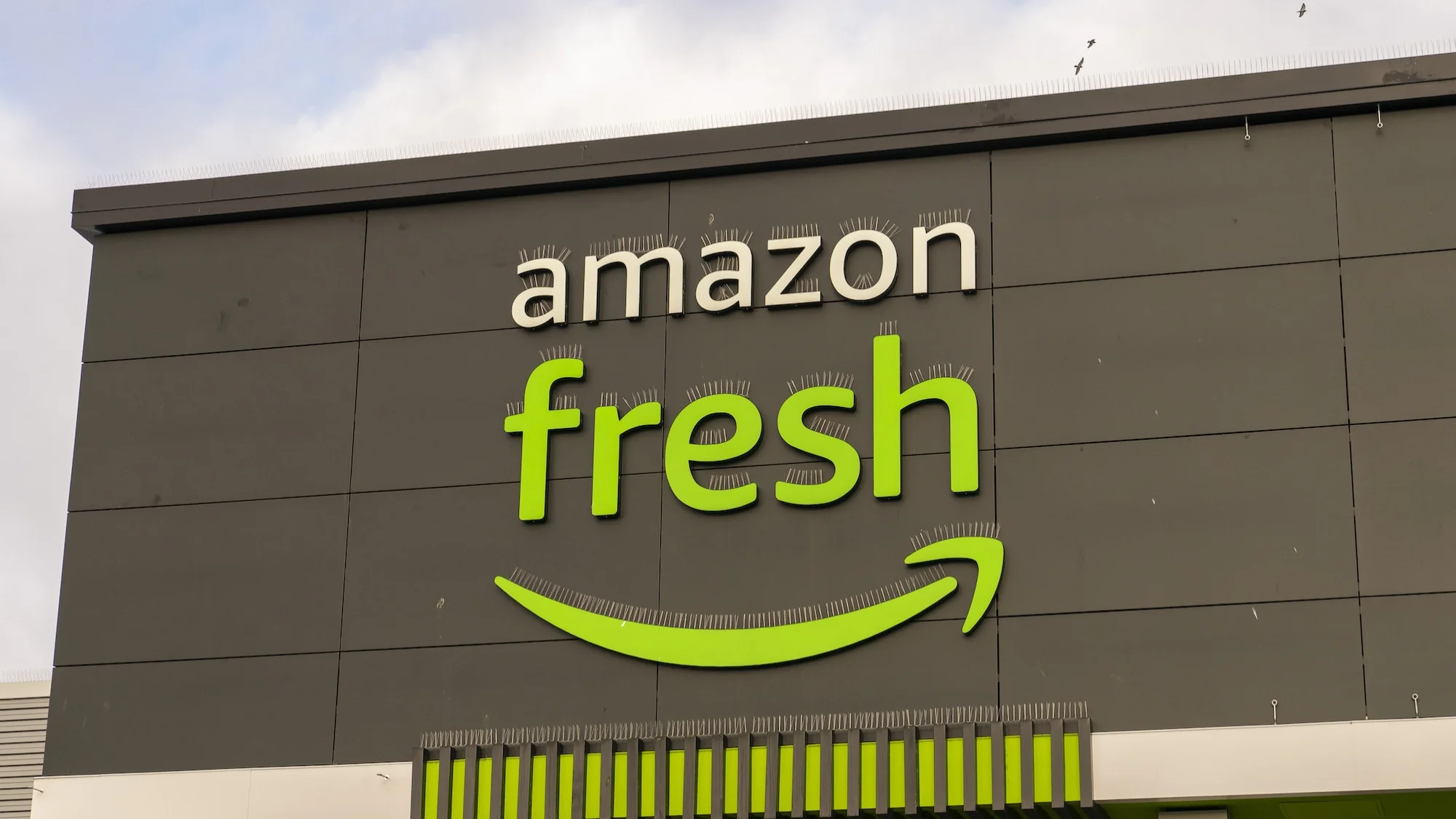 Shopping Smarter: How Amazon Fresh's Big Price Drops Are Shaking Up Grocery Deals Against Walmart and Target