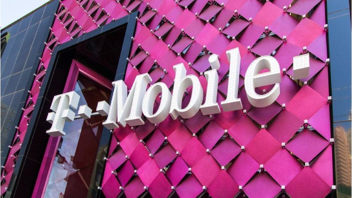 T-Mobile Braces for Impact: Legacy Plan Price Hike Could Spark Customer Exodus