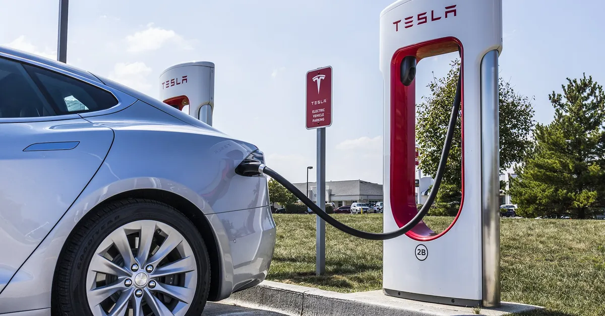 Tesla Drivers' Simple Hack: How a Damp Towel Can Speed Up Supercharger Sessions This Summer