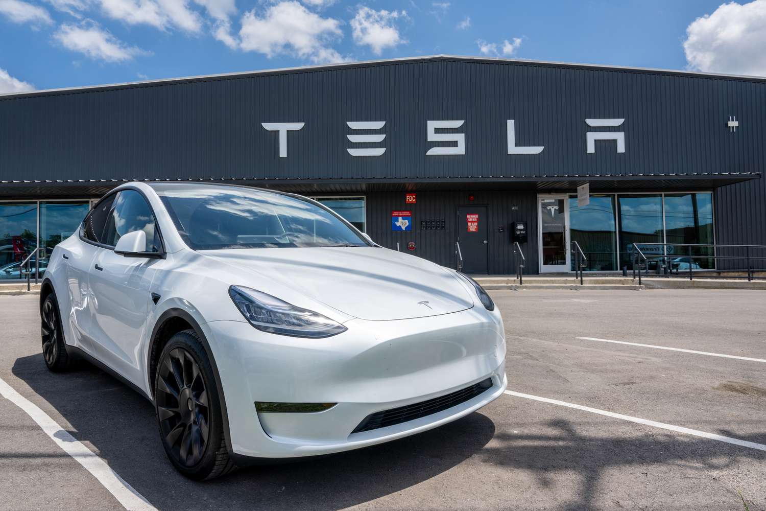 Tesla Faces Mounting Pressures: Plummeting Sales in Europe and China Shake Investor Confidence