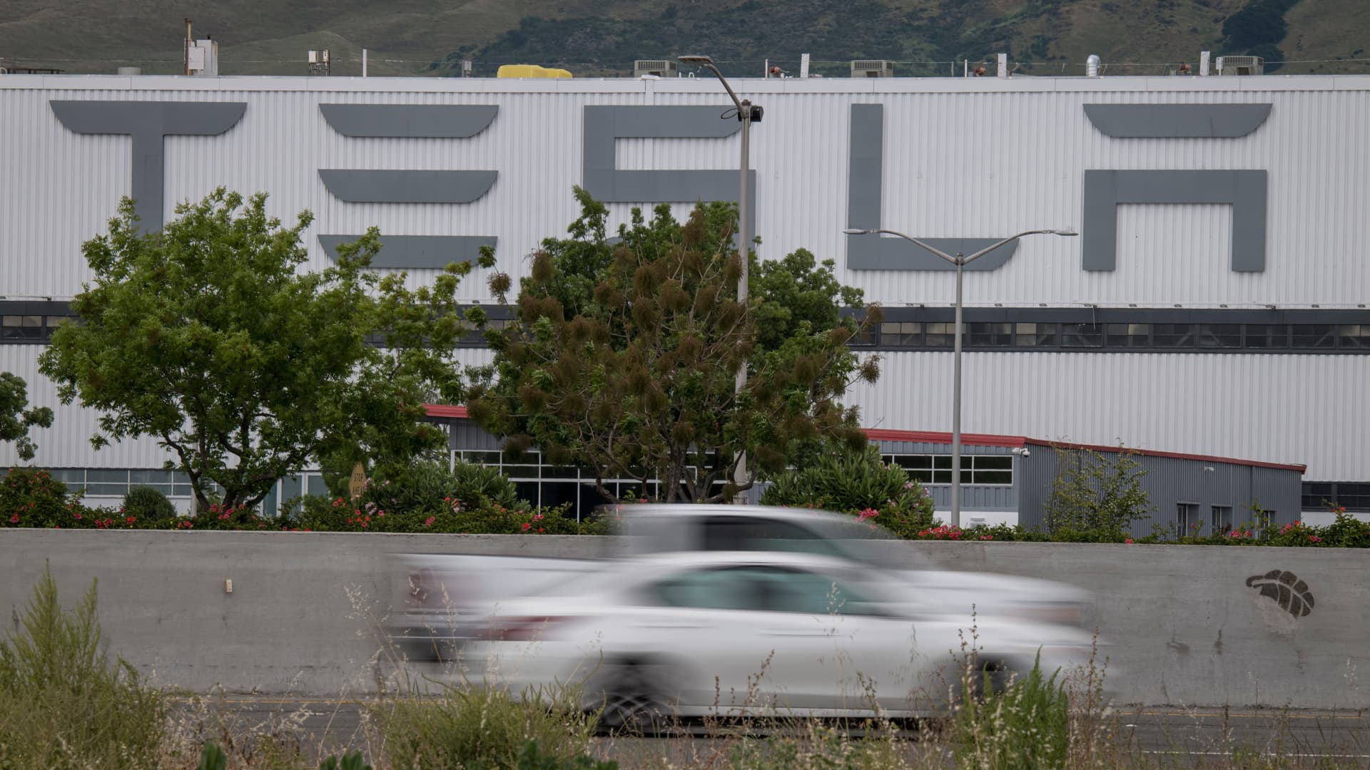 Tesla Fremont Factory Fire: What the Recent Blaze Means for the Future of Tesla's First Plant