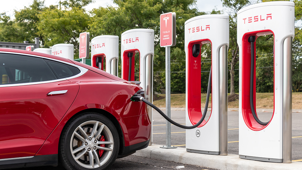 Tesla Owners Face Early Battery Wear What You Need to Know About Your Car's Lifespan-