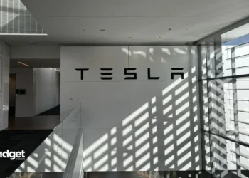 Tesla's Big Shake-Up Shareholders Challenge Elon Musk’s Pay and Board Loyalty Ahead of Crucial Vote