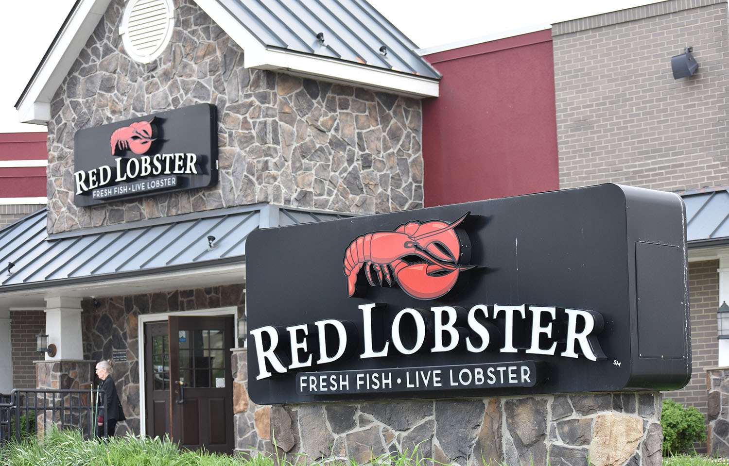 Red Lobster Attributes the All-You-Can-Eat Shrimp Mishap to Its Primary Shareholder in the Bankruptcy Filing