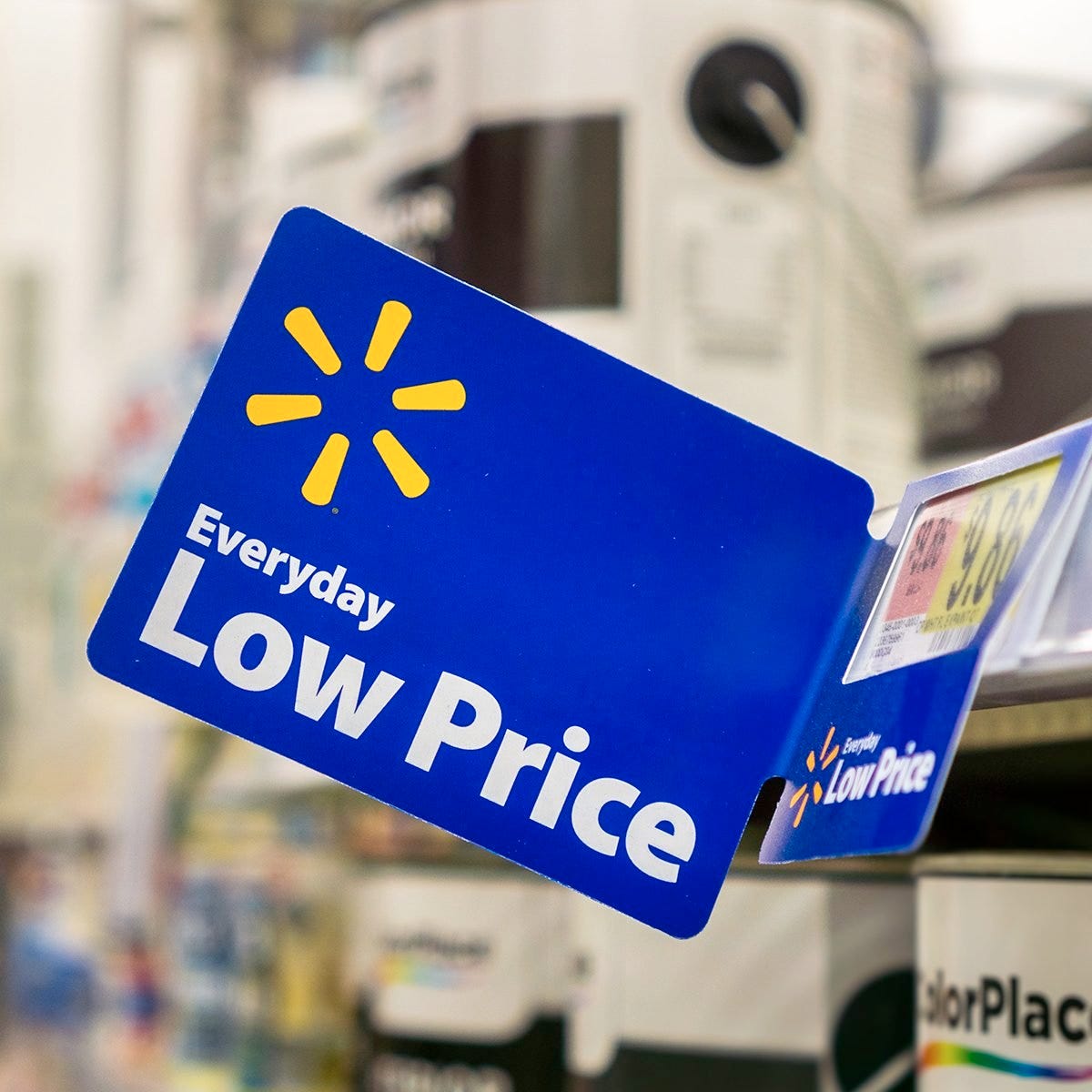 Walmart's New Pricing Plan How Reduced Costs are Attracting More Shoppers in 2024-