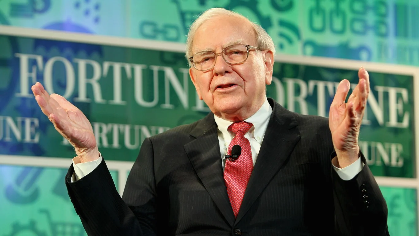 Warren Buffet Sold His Apple Shares, What Is the Reason Behind It?
