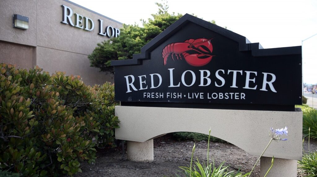 Red Lobster Faces Legal Threat Over Unannounced Restaurant Closures