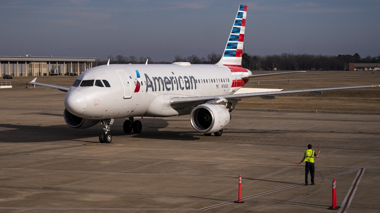 American Airlines Keeps Reward Program Flexible Earn Miles No Matter Where You Book----