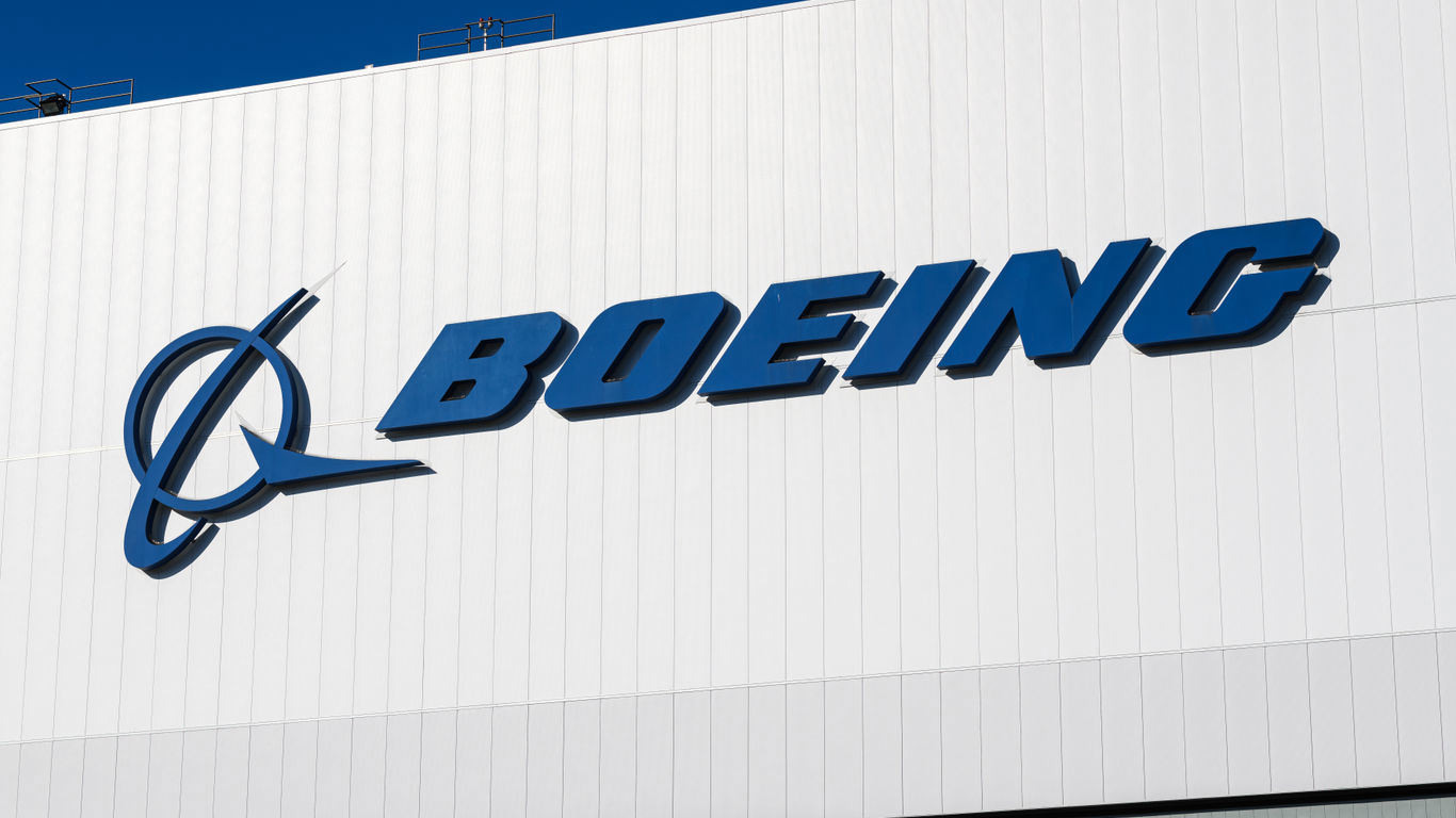 Boeing Faces Huge $235 Million Fine Inside the Trade Secrets Drama with Startup Zunum Aero-