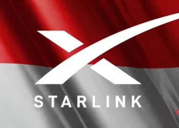 How Elon Musk's Starlink Uses a Smart Business Model to Make Money with Satellite Internet