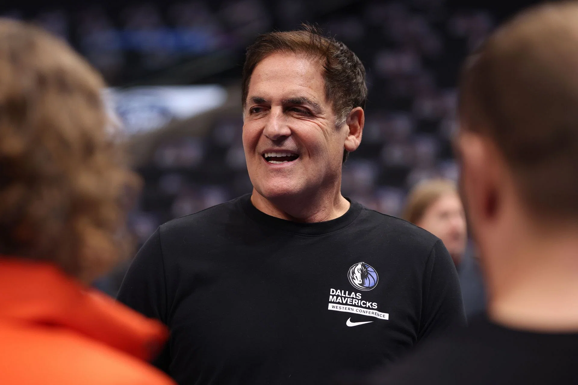 How Mark Cuban Turns His Team Into Millionaires A Closer Look at His Generous Business Moves---