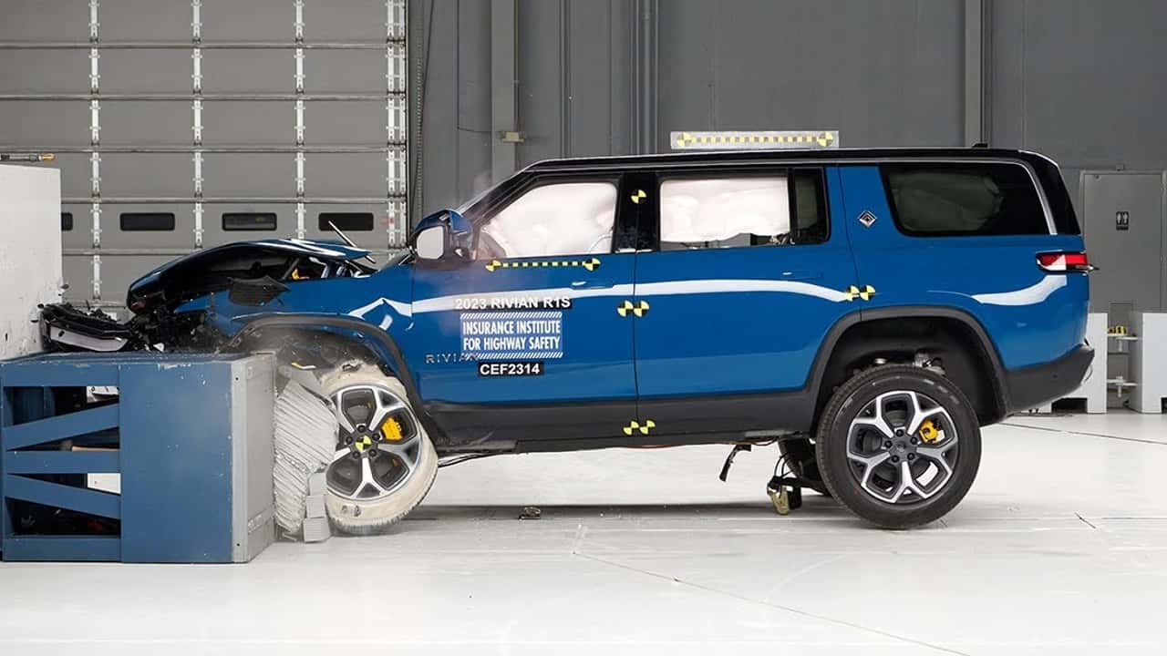 IIHS Crash Test Data Challenges Perceptions of Full-Sized SUVs' Major Security and Safety Standards