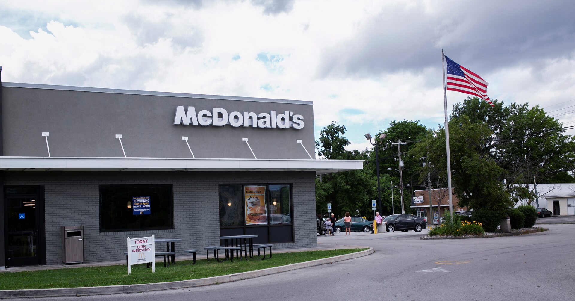McDonald's Launches Massive Summer Hiring in Kentucky, Offers College Tuition Support---