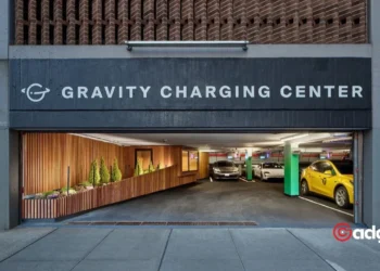 New York City's Revolutionary 5-Minute EV Charging Solution with Gravity's Ultra-Efficient Curbside 'Trees'