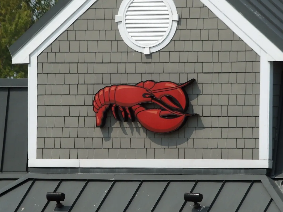 Red Lobster Shuts Down PETA's Push for Vegan Menus Amid Seafood Ethics Debate-