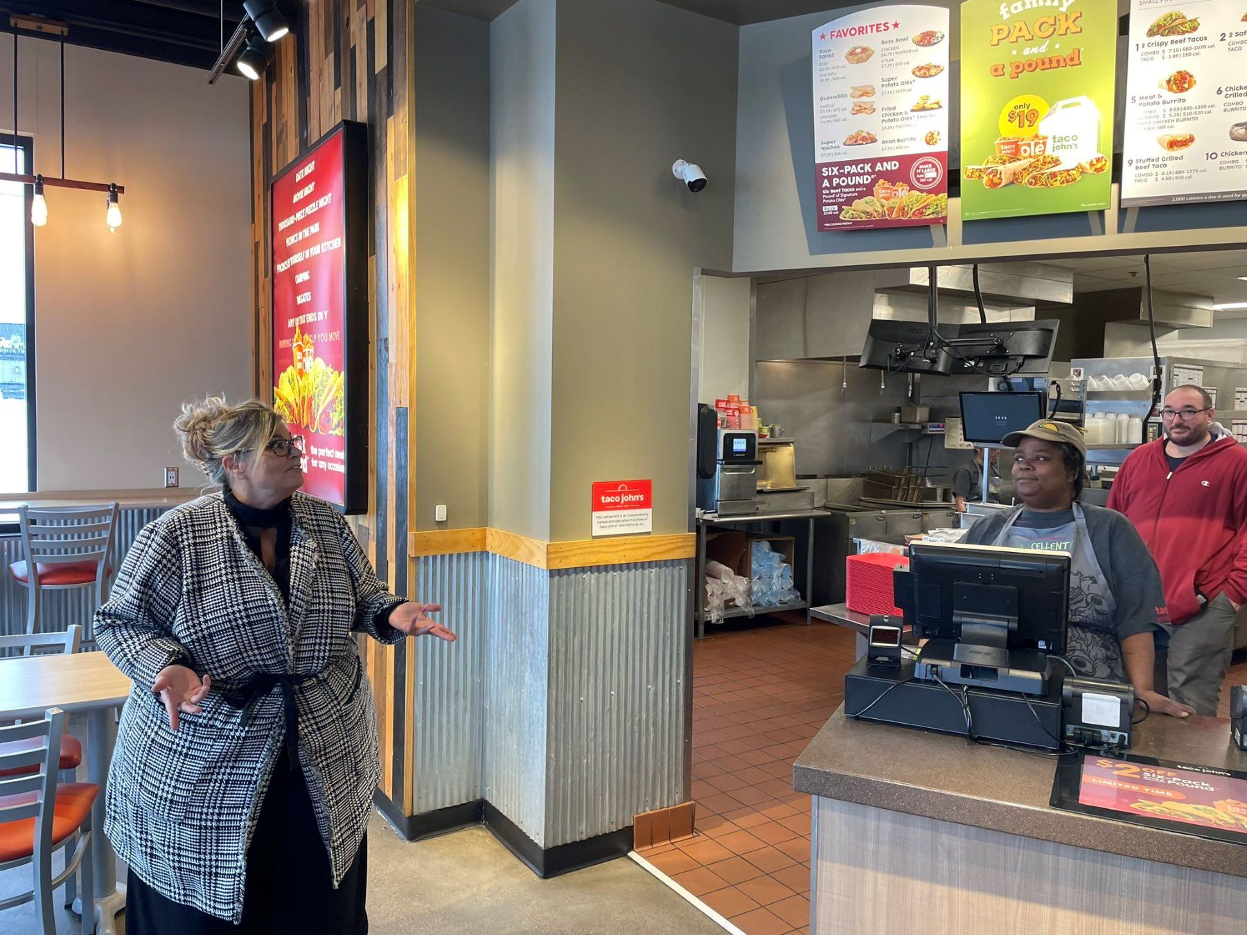 Squeezing Value: Fast-Food Franchises Navigate Inflation and Customer Demands