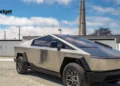 Tesla Cybertruck's Mirror Finish Is It Too Shiny for Safe Driving