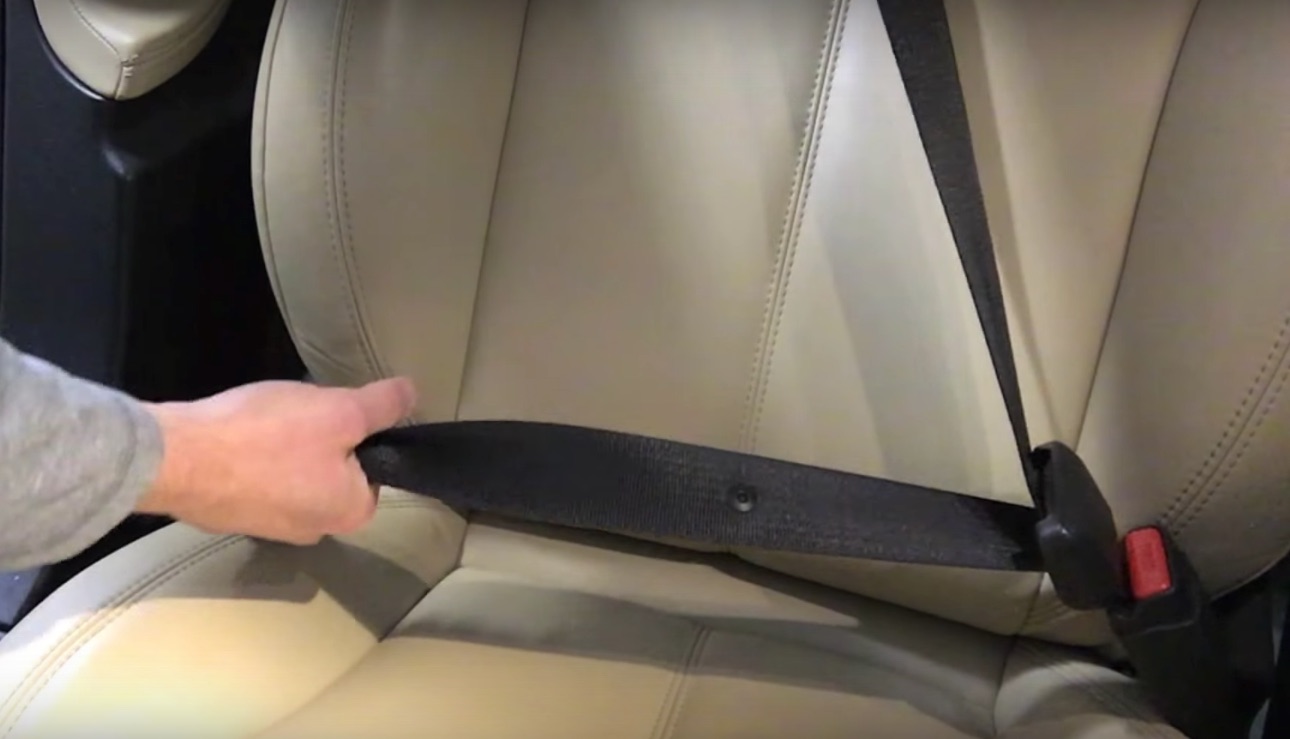 Tesla Faces New Challenges Over 125,000 Cars Recalled for Seat Belt Safety Issues---