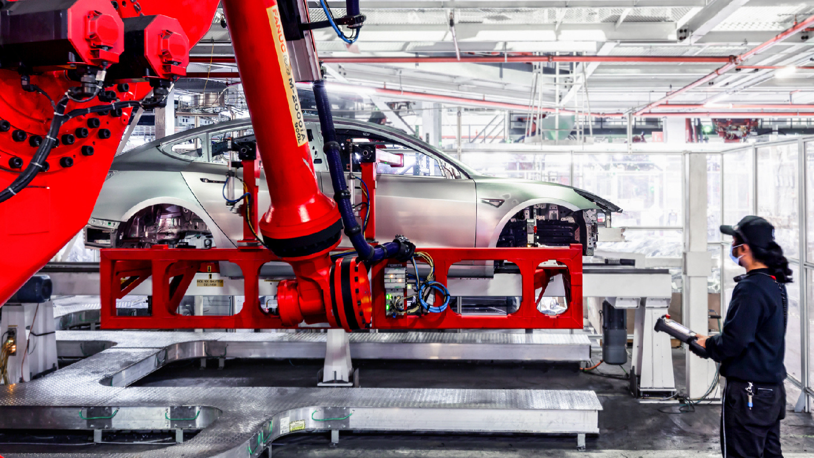 Tesla Tunes Up: Strategic Shutdowns at German Plant Aim to Boost Production Efficiency