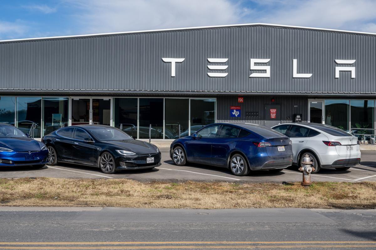 Tesla's Corporate Shuffle A Legal and Financial Drama