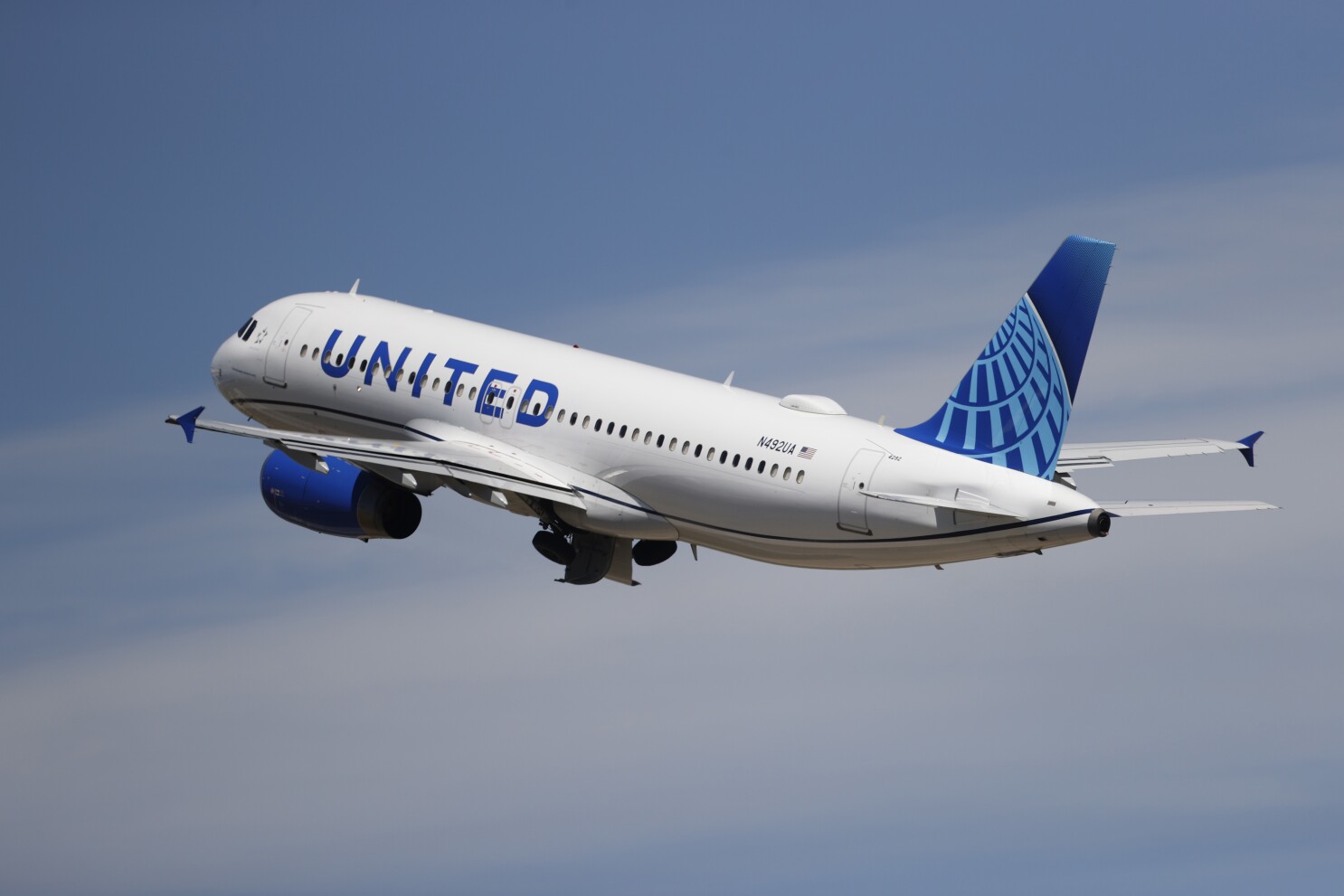 Turbulence of a Different Kind: Illness Strikes United Airlines Flight from Vancouver to Houston