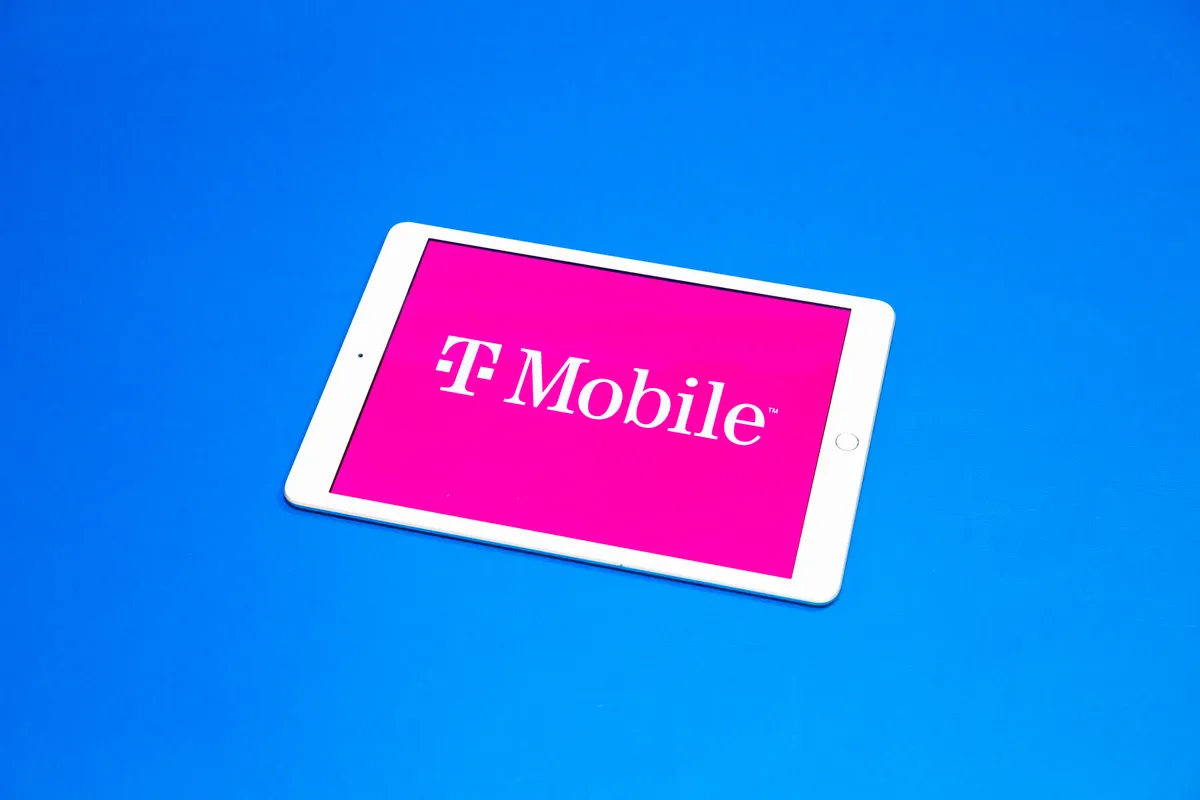 Unexpected Overcharge How a T-Mobile Billing Error Left a Family Struggling Without Grocery Money----