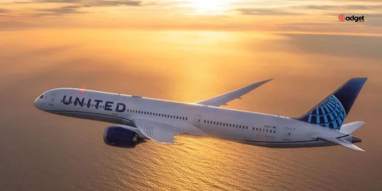 United Airlines Flight From Vancouver to Houston Turned Into a Distressing Journey As 24 Passengers Reported Nausea