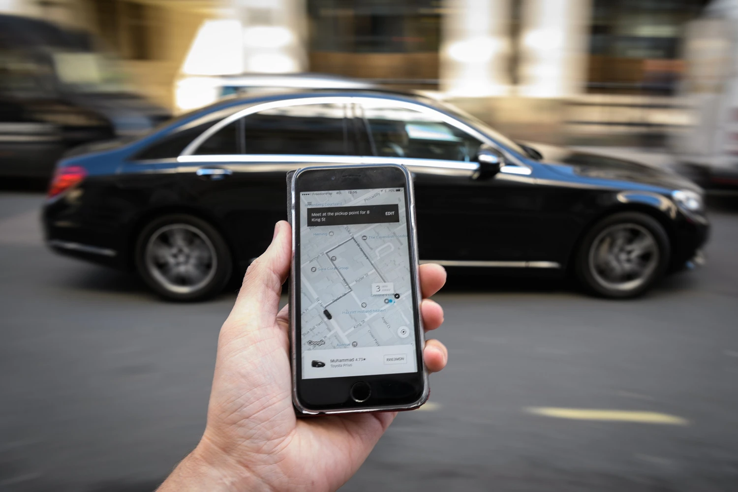 Why Your Uber Driver Might Be Earning Less Inside the Tipping Crisis of Ride-Hailing Apps---