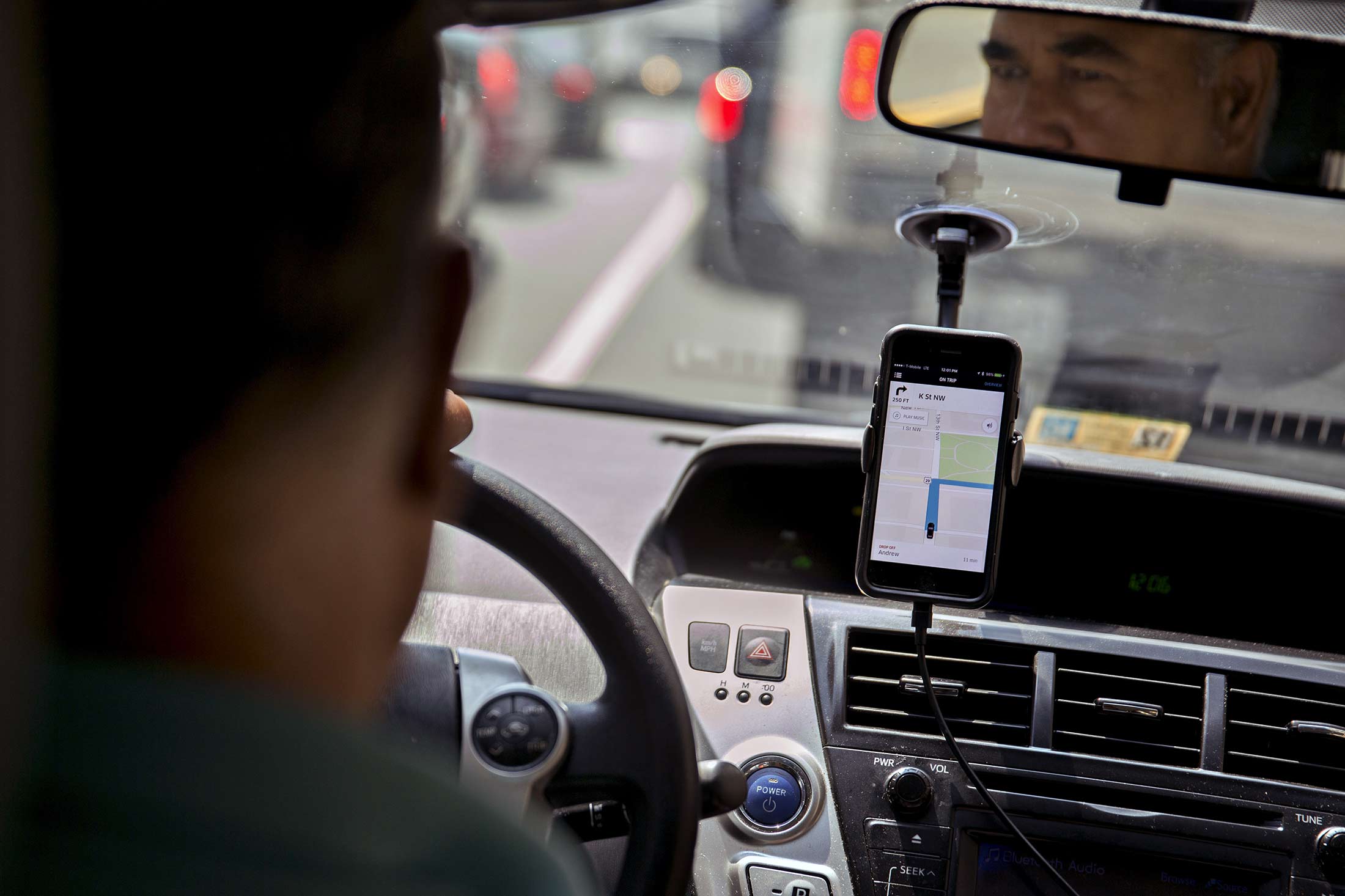 Why Your Uber Driver Might Be Earning Less Inside the Tipping Crisis of Ride-Hailing Apps-