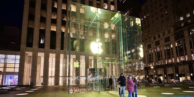 Apple Fifth Avenue Store Lights Up with Exciting Colors for the Big iPhone 16 Release Event